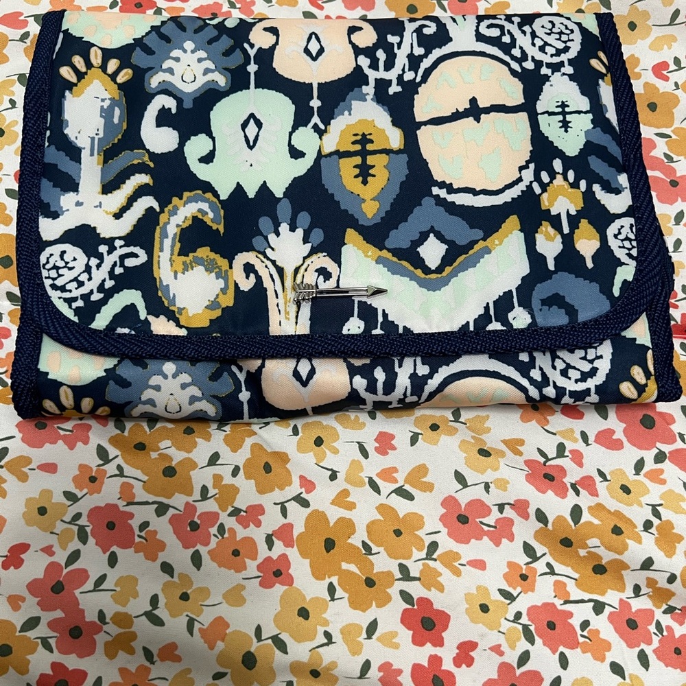 Stella & Dot Navy Blue Multi Ikat Foldable Travel